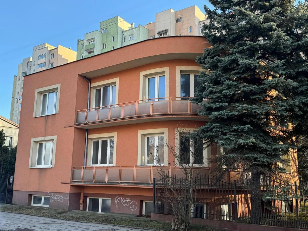 Hostel Harmonia Варшава Экстерьер фото