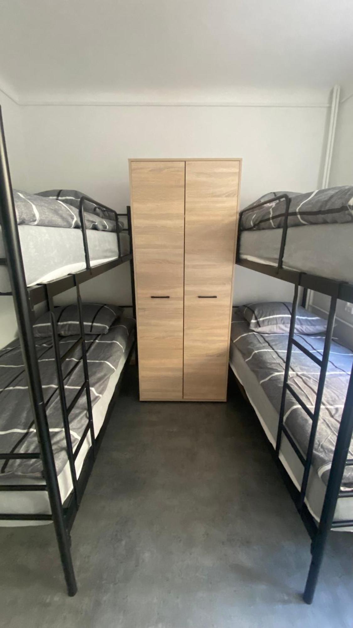 Hostel Harmonia Варшава Экстерьер фото