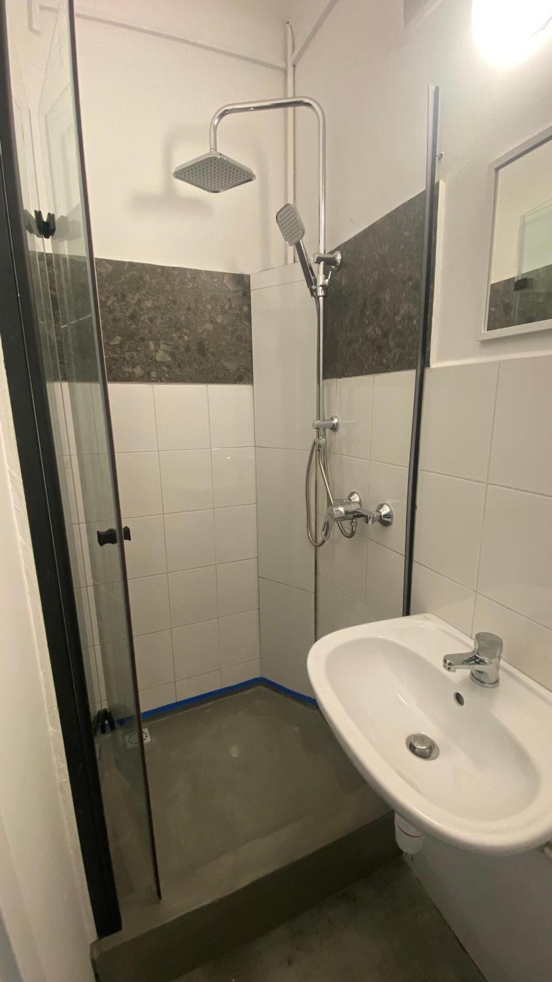 Hostel Harmonia Варшава Экстерьер фото