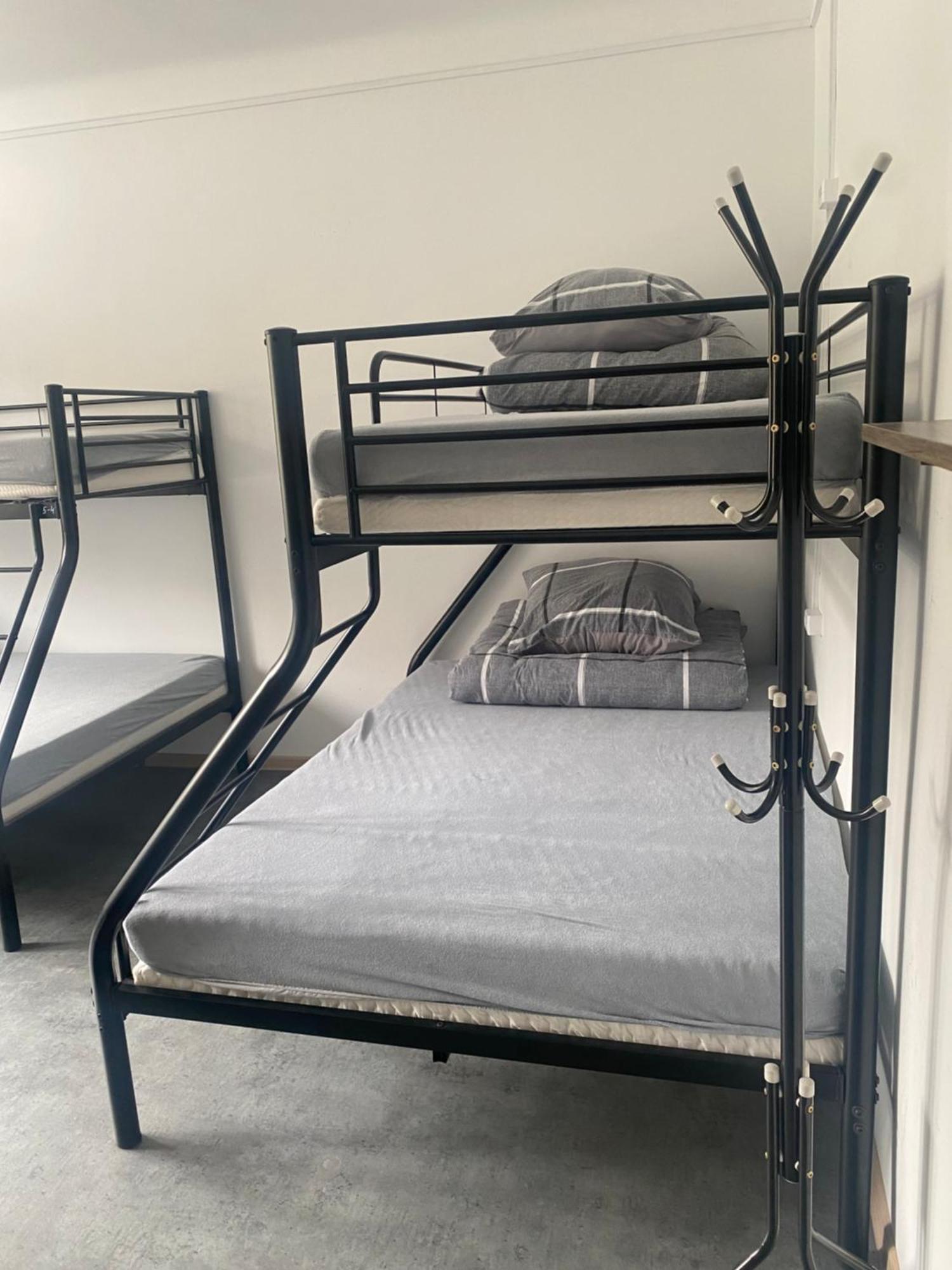 Hostel Harmonia Варшава Экстерьер фото