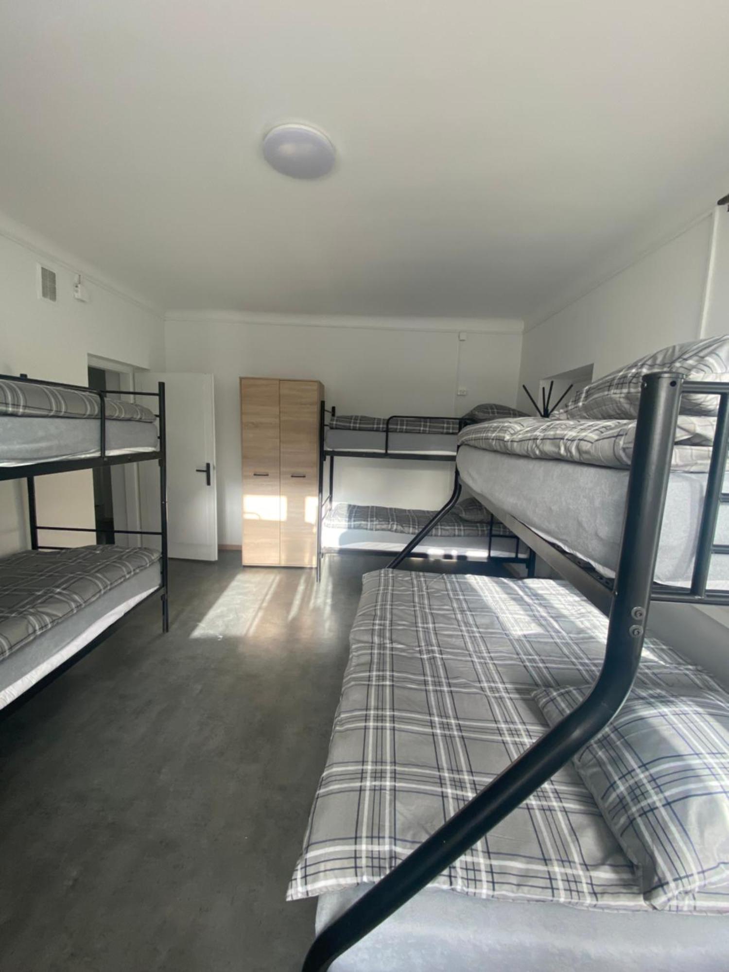 Hostel Harmonia Варшава Экстерьер фото