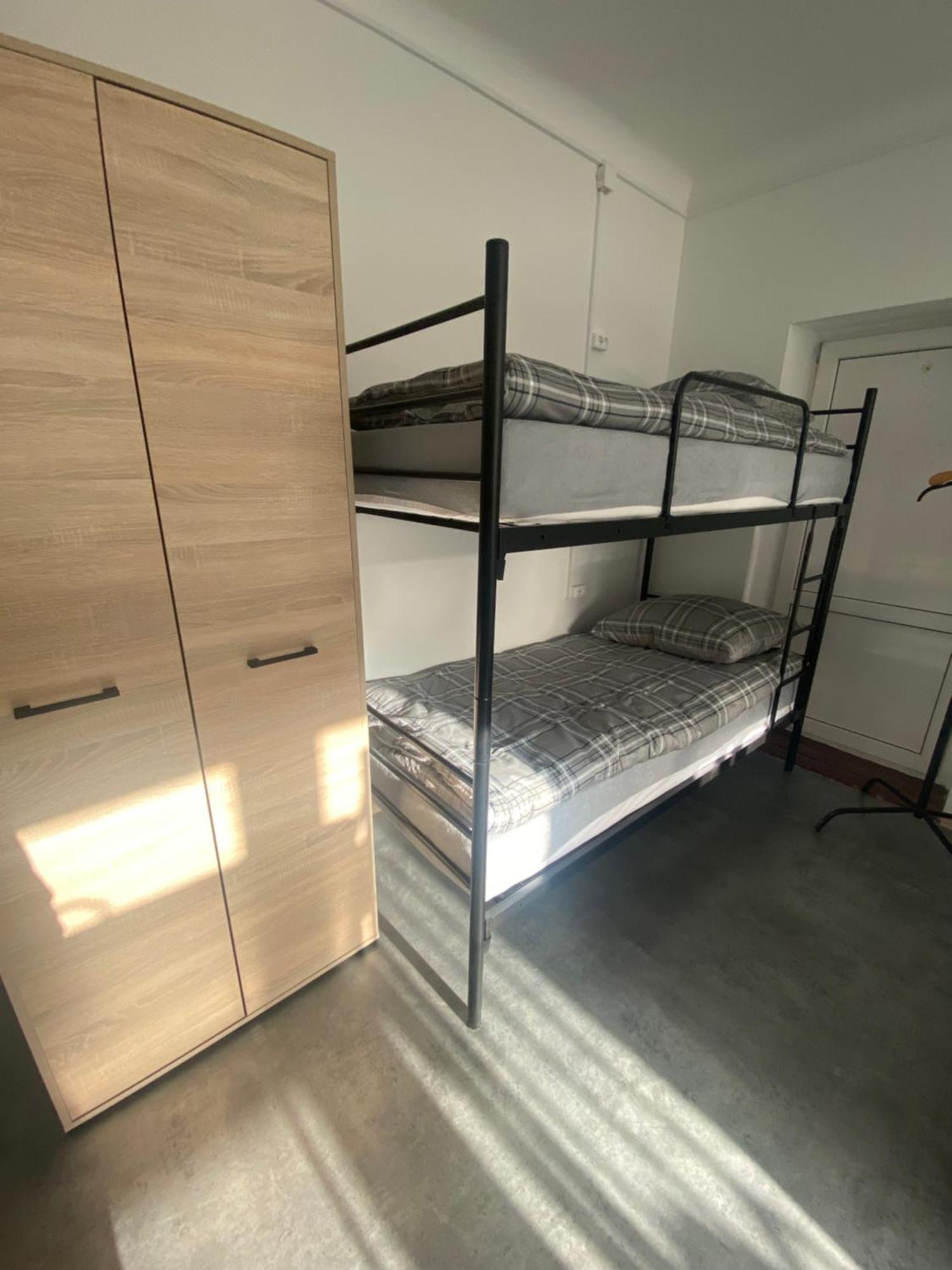 Hostel Harmonia Варшава Экстерьер фото